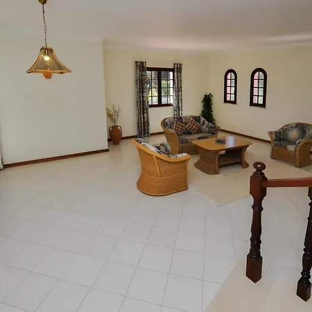 Casa Paulo - Great Location Albufeira